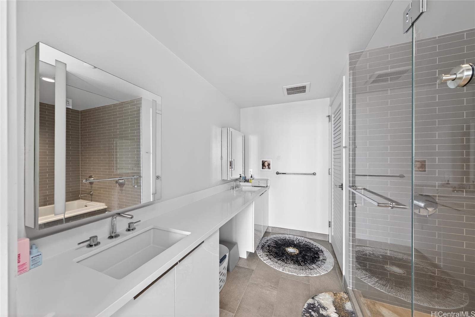 Ae'o condo # 2604, Honolulu, Hawaii - photo 17 of 25