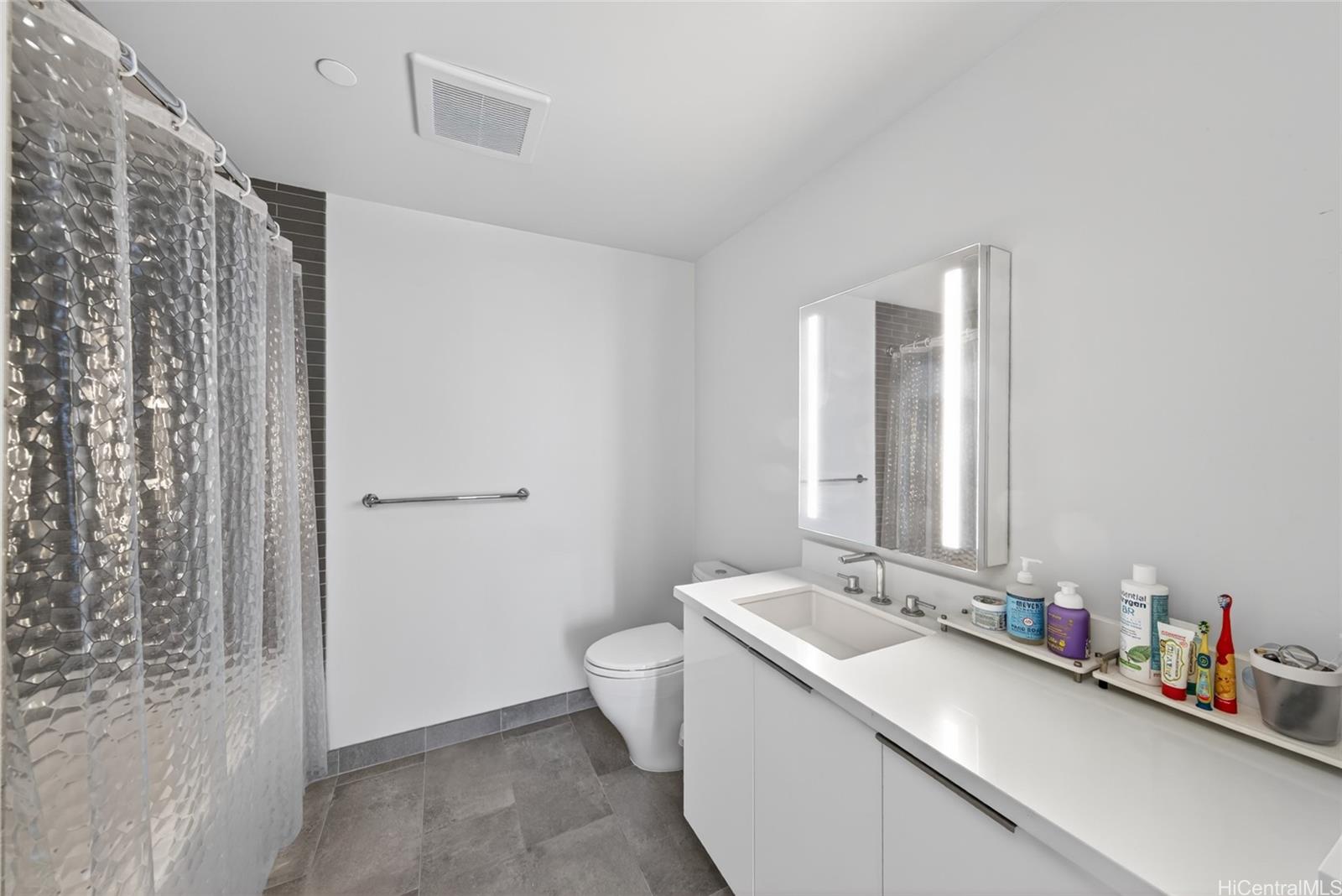 Ae'o condo # 2604, Honolulu, Hawaii - photo 9 of 25