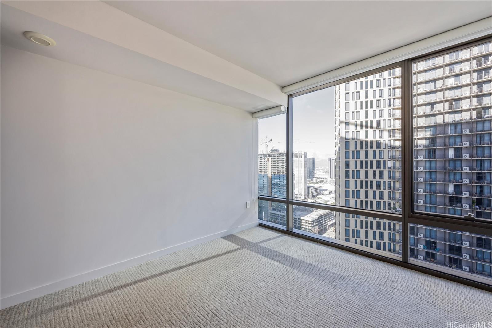 Ae'o condo # 2605, Honolulu, Hawaii - photo 4 of 10