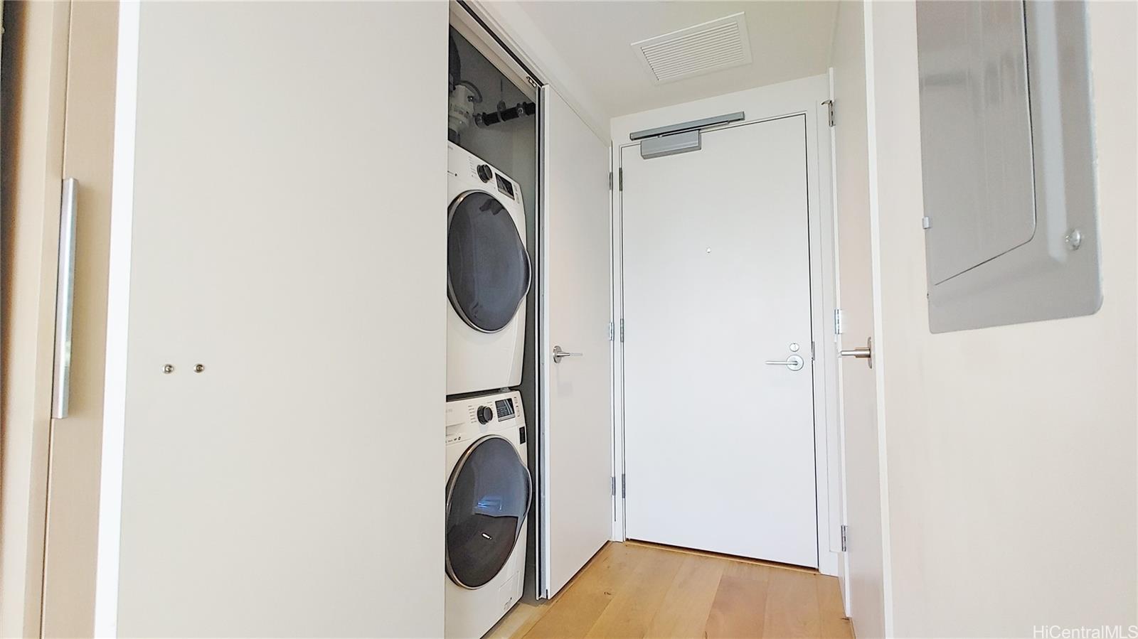 1001 Queen St Honolulu - Rental - photo 10 of 25