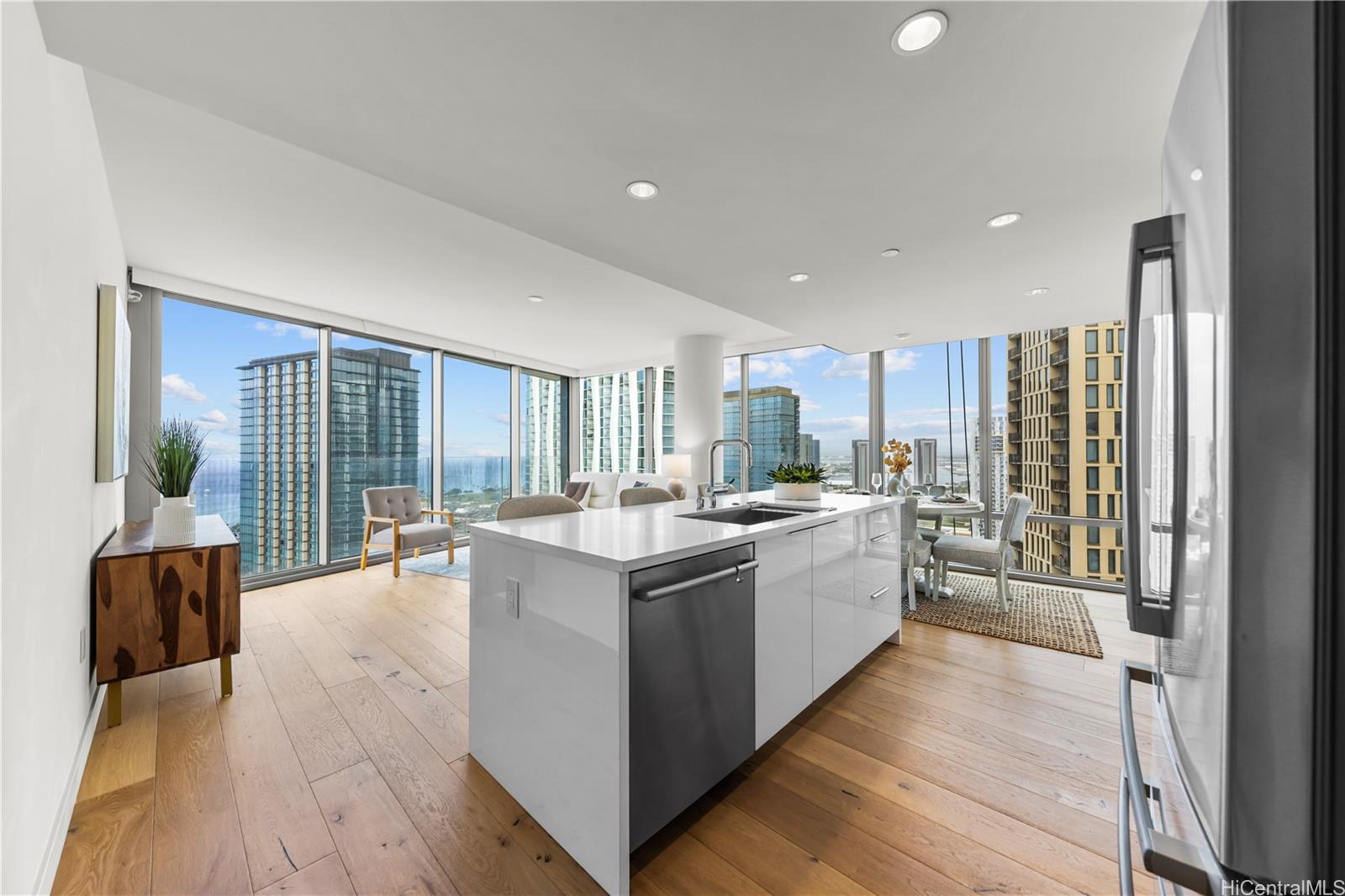 Ae'o condo # 3101, Honolulu, Hawaii - photo 2 of 25