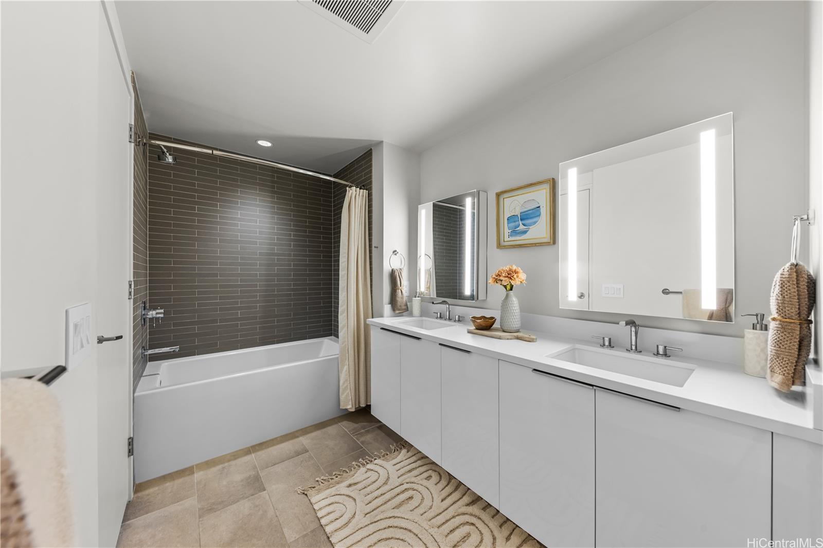 Ae'o condo # 3101, Honolulu, Hawaii - photo 23 of 25