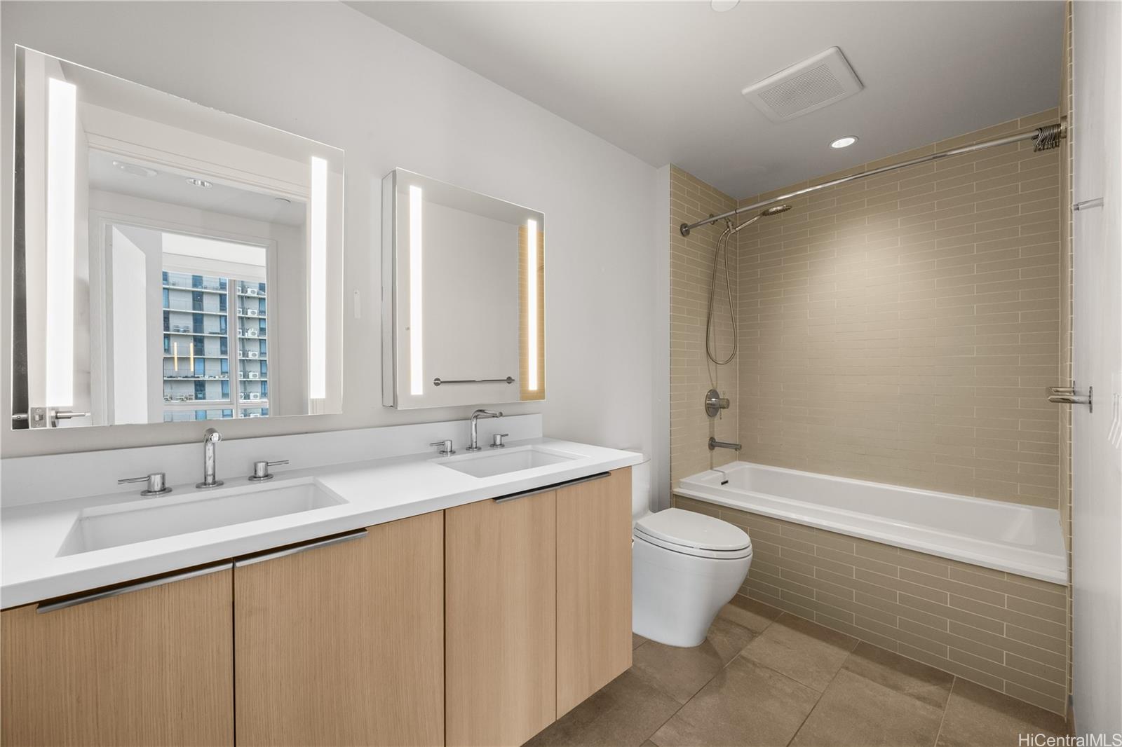 Ae'o condo # 3209, Honolulu, Hawaii - photo 11 of 25