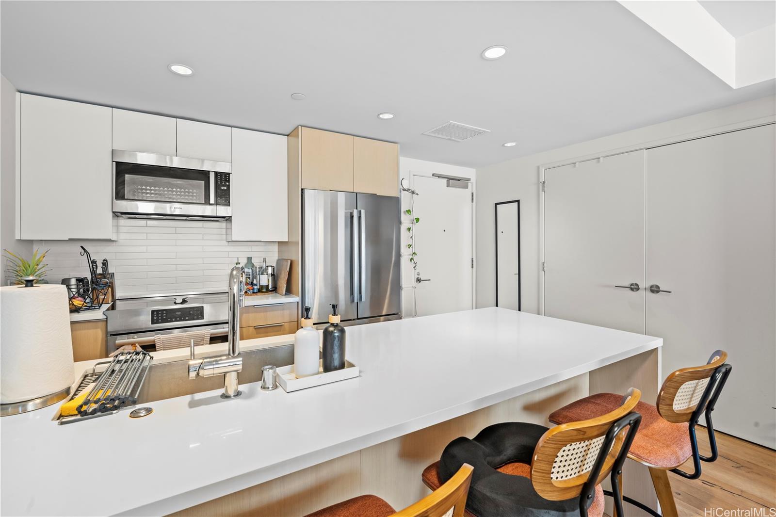 Ae'o condo # 3209, Honolulu, Hawaii - photo 4 of 21