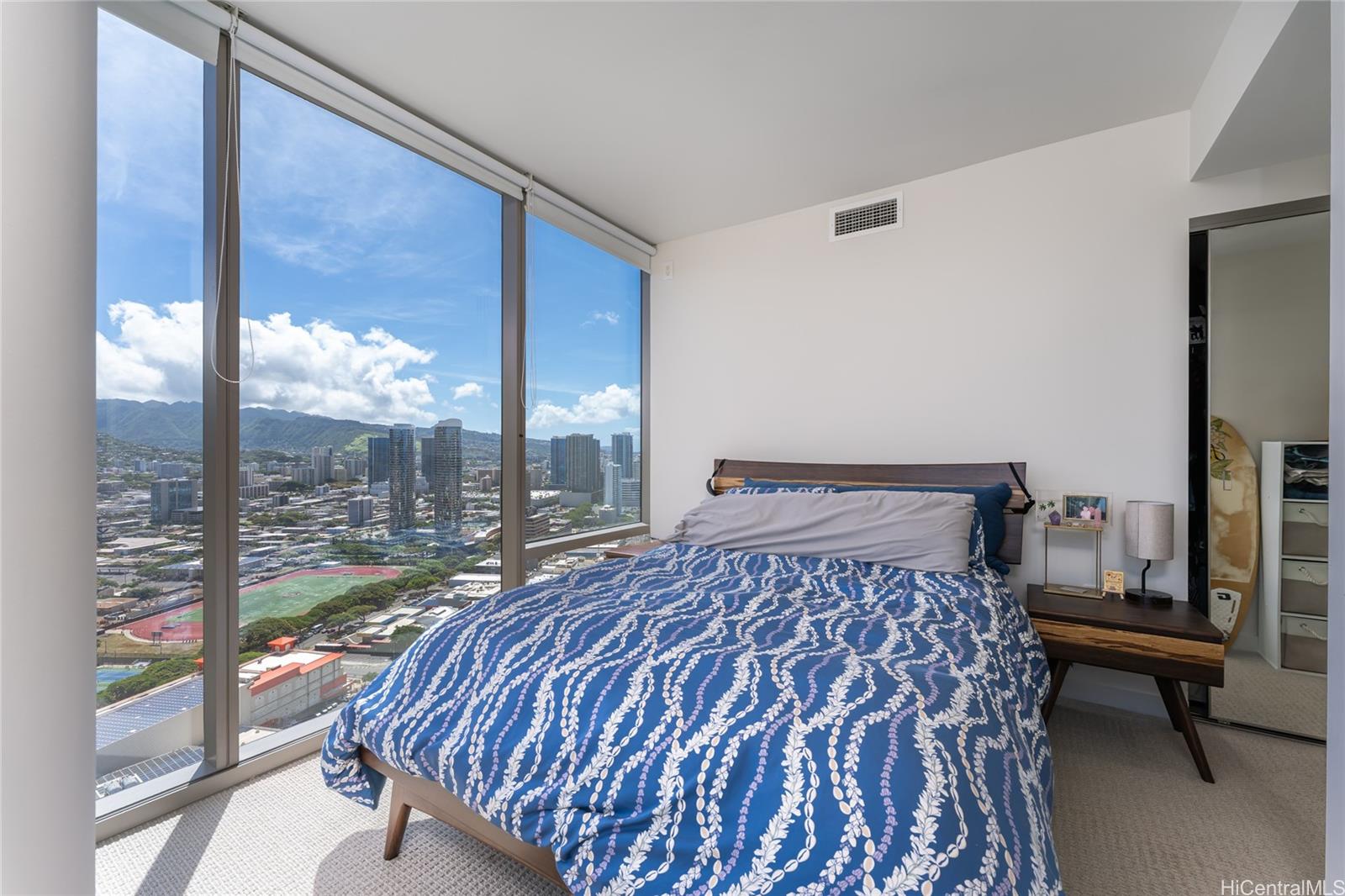 Ae'o condo # 3315, Honolulu, Hawaii - photo 4 of 25