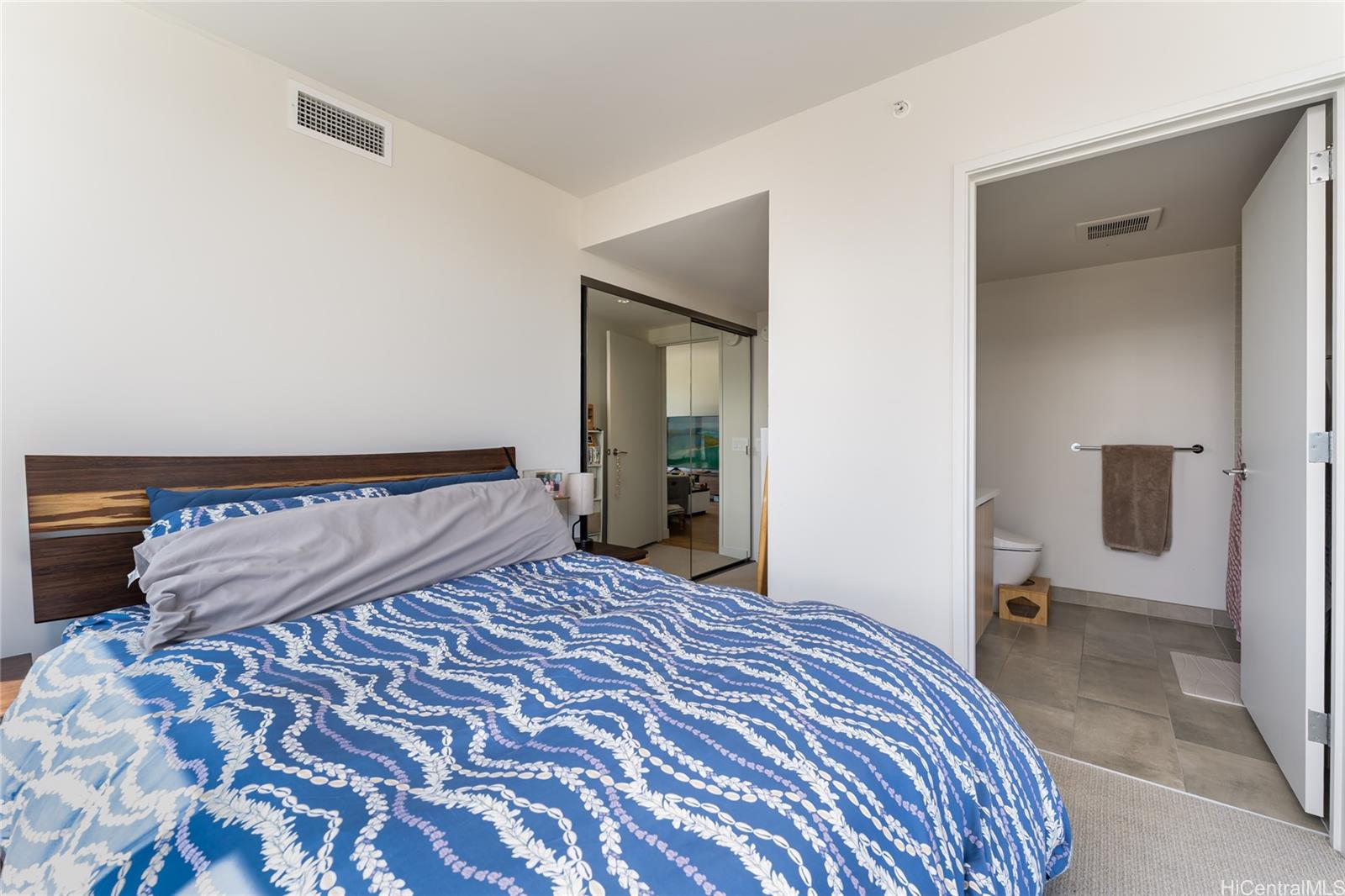 Ae'o condo # 3315, Honolulu, Hawaii - photo 5 of 25