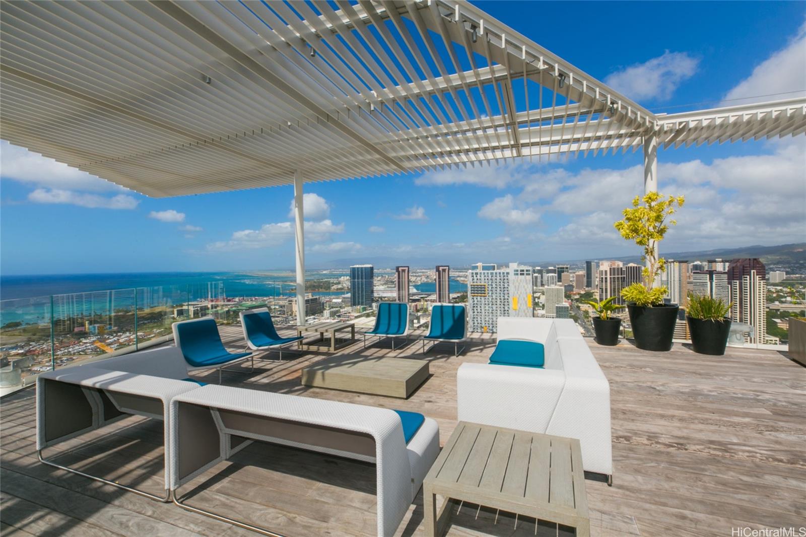 Ae'o 3403, 1001 Queen Street, Honolulu Kakaako condo Withdrawn