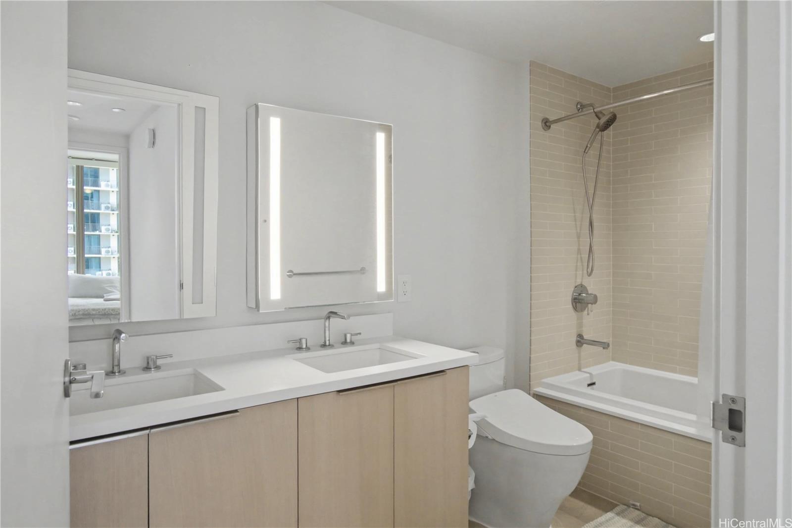 Ae'o condo # 3405, Honolulu, Hawaii - photo 2 of 13