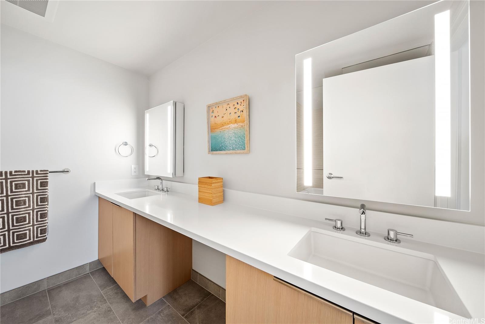 Ae'o condo # 3706, Honolulu, Hawaii - photo 11 of 25