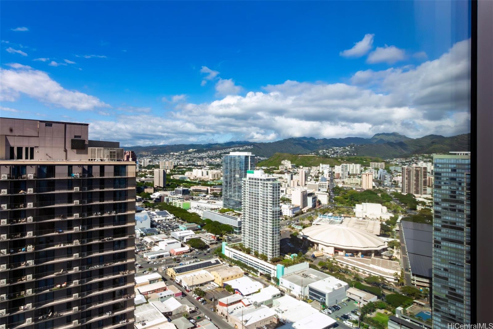 1001 Queen St Honolulu - Rental - photo 7 of 23