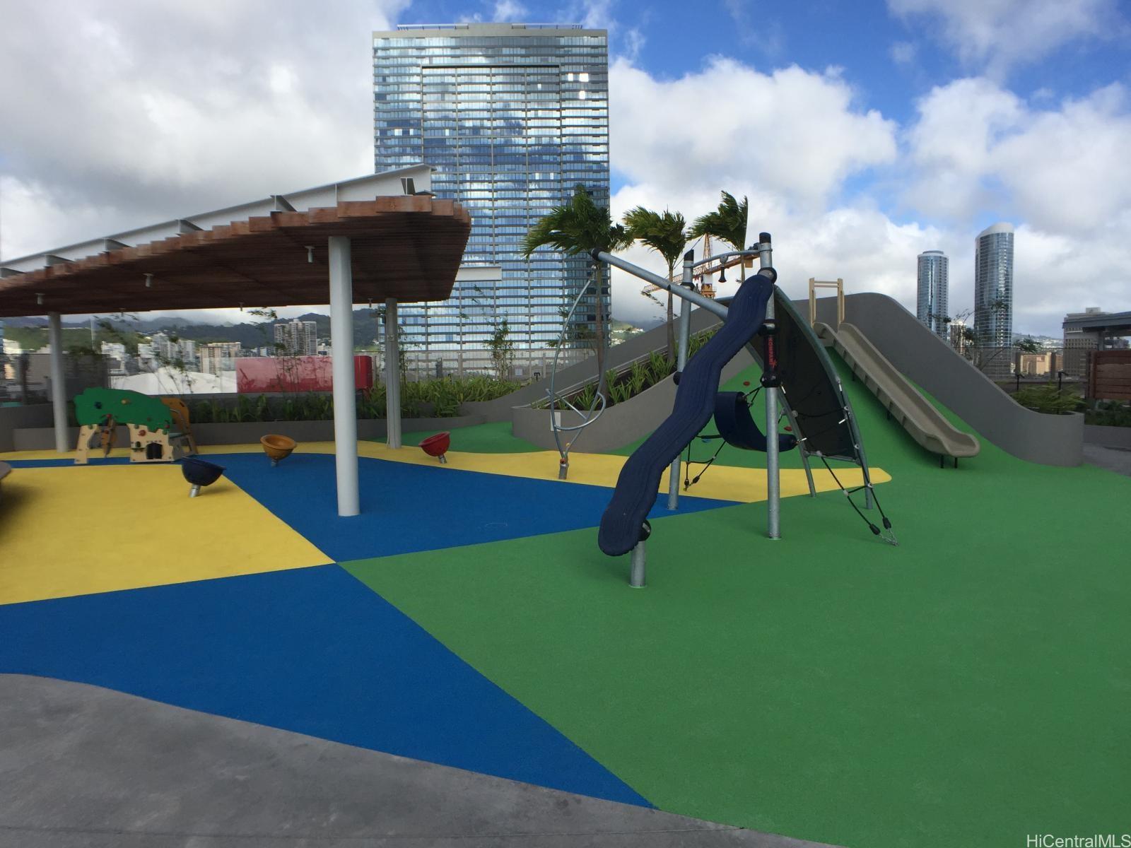 1001 Queen Street Honolulu - Rental - photo 17 of 20