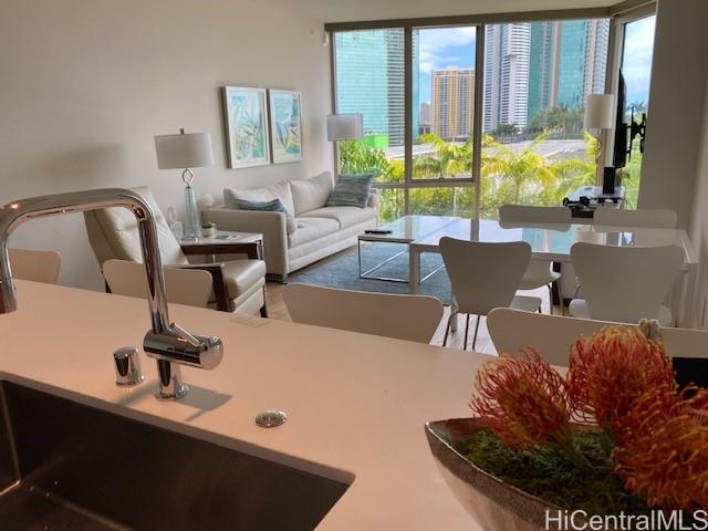 1001 Queen Street Honolulu - Rental - photo 7 of 20