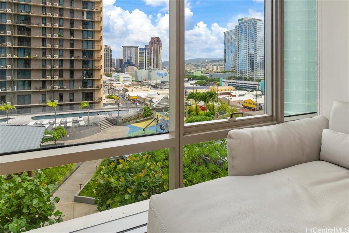 Ae'o condo # 909, Honolulu, Hawaii - photo 4 of 23