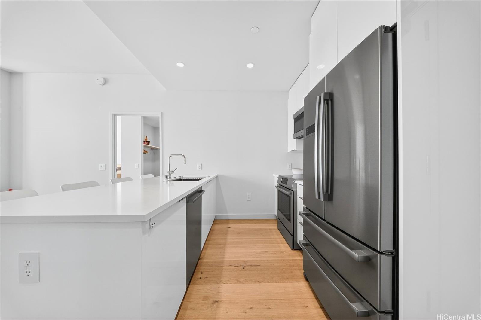 Ae'o condo # PH 4006, Honolulu, Hawaii - photo 9 of 25