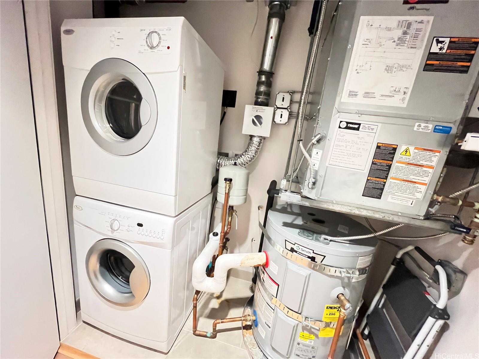 Ae'o condo # 1007, Honolulu, Hawaii - photo 11 of 18