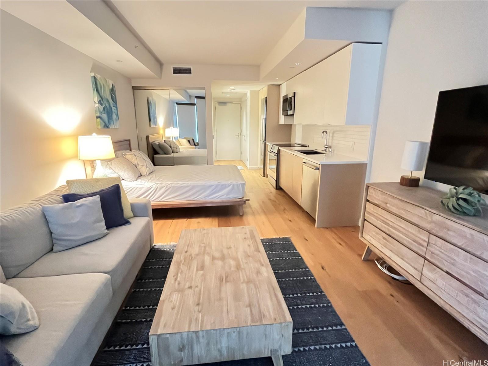 Ae'o condo # 1007, Honolulu, Hawaii - photo 4 of 18