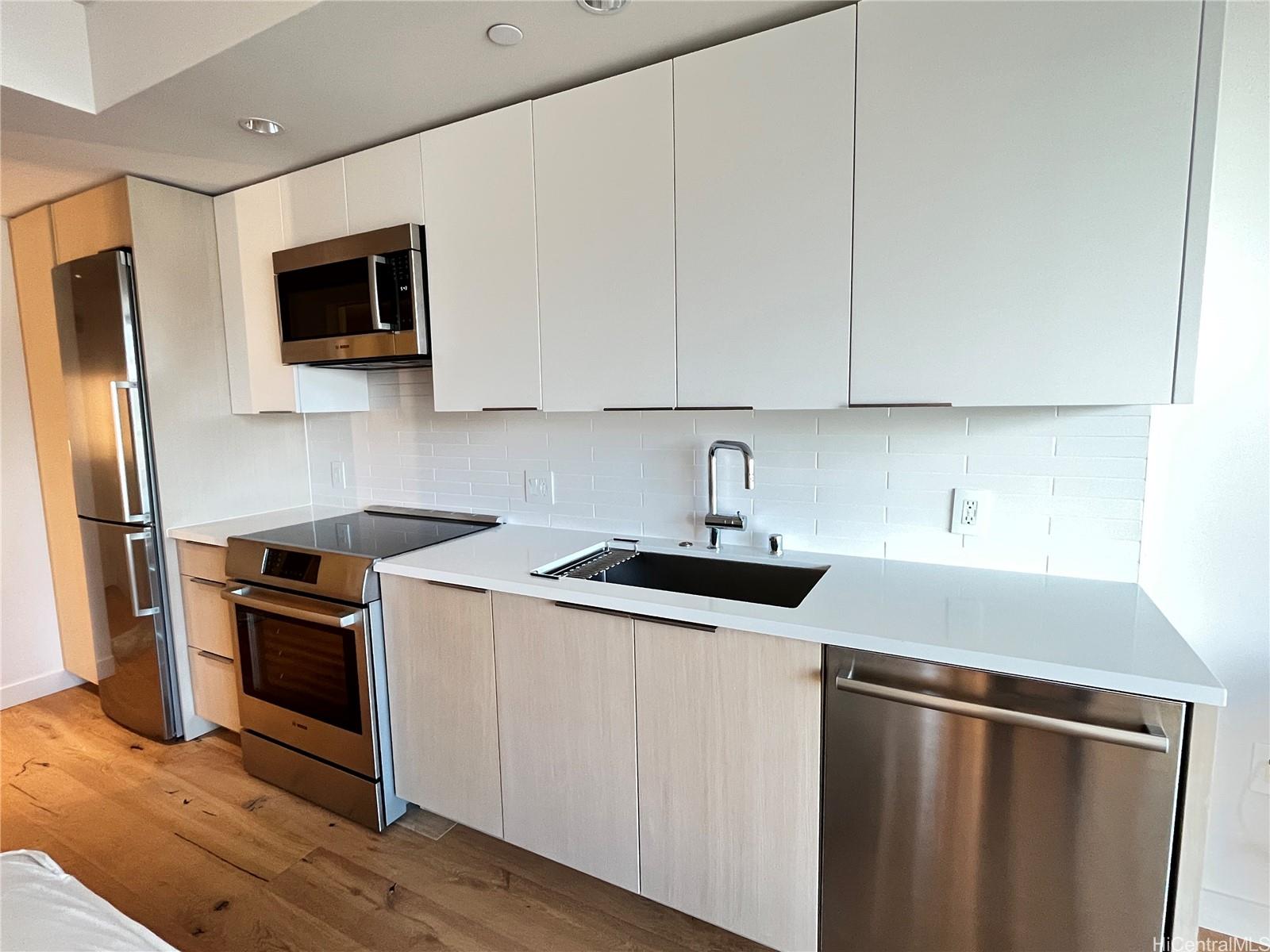 Ae'o condo # 1007, Honolulu, Hawaii - photo 9 of 18