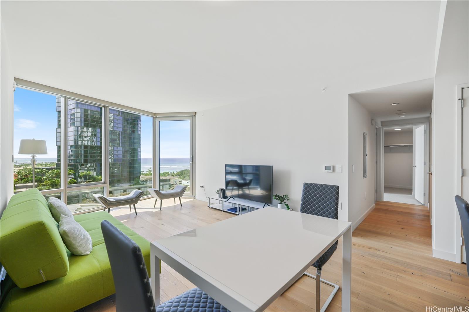 Ae'o condo # 1302, Honolulu, Hawaii - photo 11 of 17