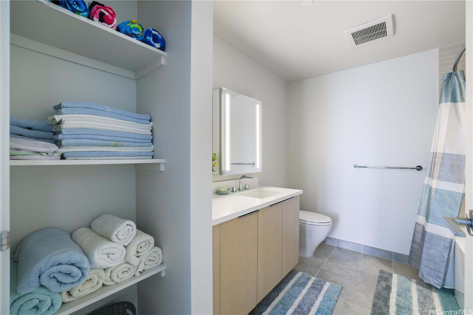 Ae'o condo # 1302, Honolulu, Hawaii - photo 13 of 17