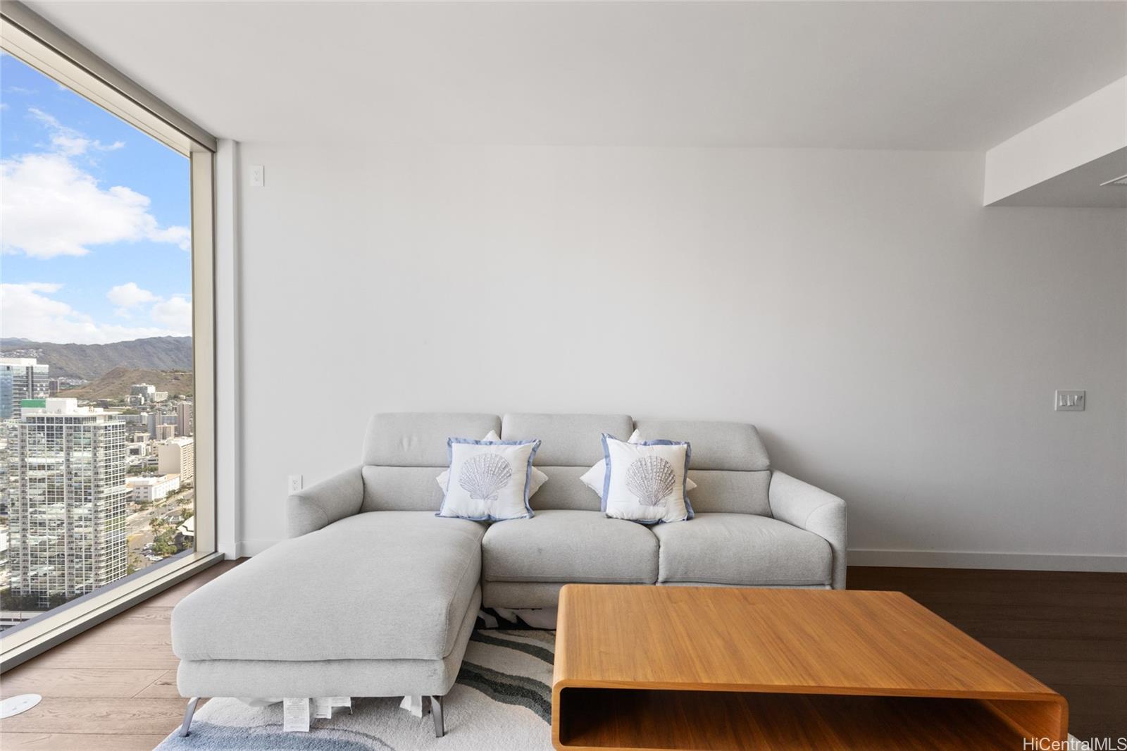 Ae'o condo # 3805, Honolulu, Hawaii - photo 3 of 18