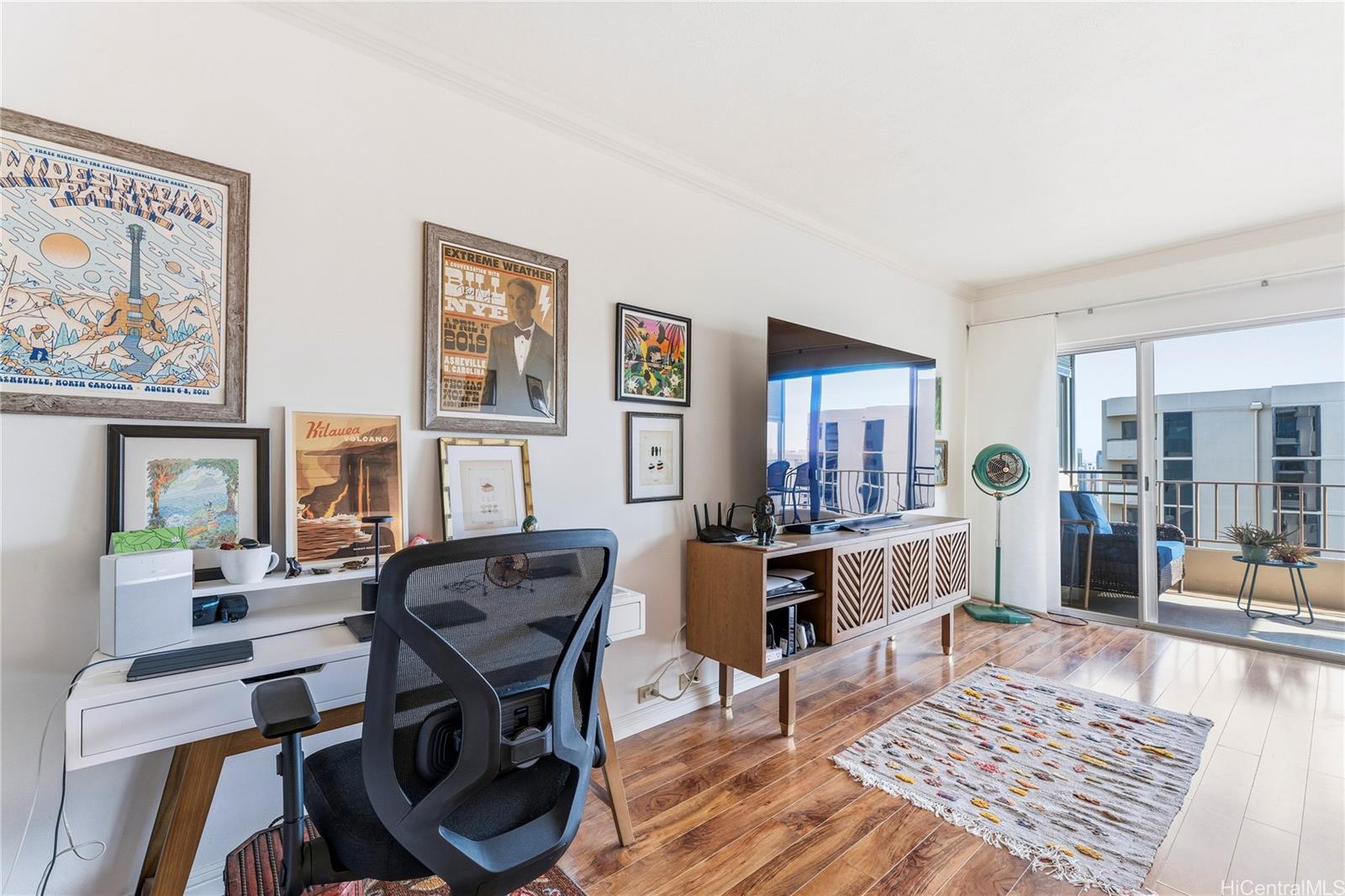 1001 Wilder condo # 602, Honolulu, Hawaii - photo 3 of 22