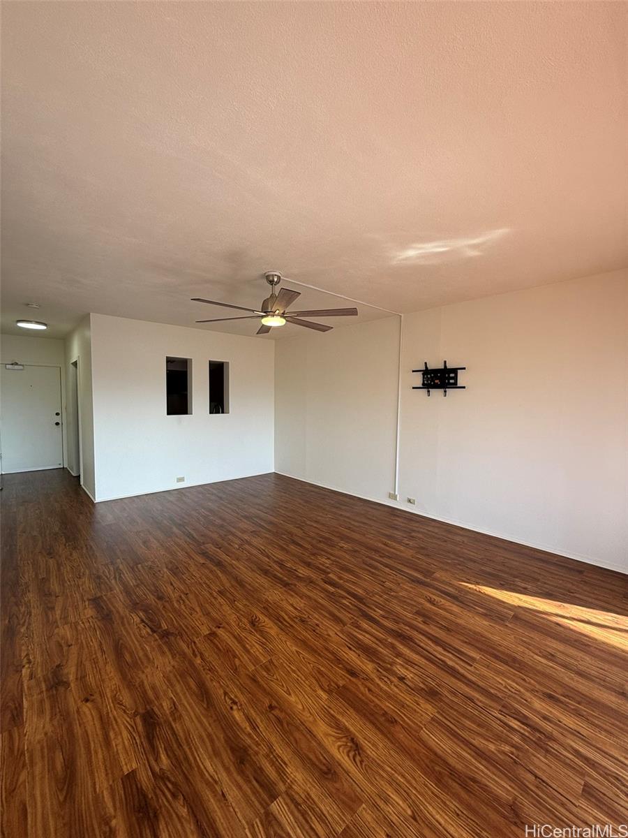 1001 Wilder Ave Honolulu - Rental - photo 5 of 20