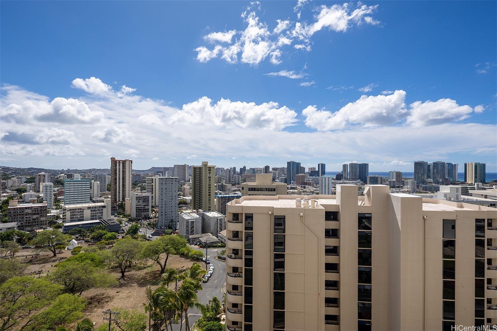 1001 Wilder Ave Honolulu - Rental - photo 14 of 19