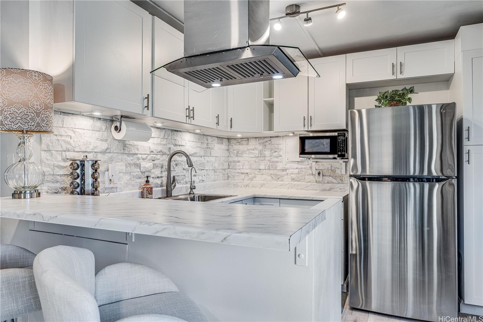 Waipuilani Condominiums condo # 205, Kihei, Hawaii - photo 3 of 24