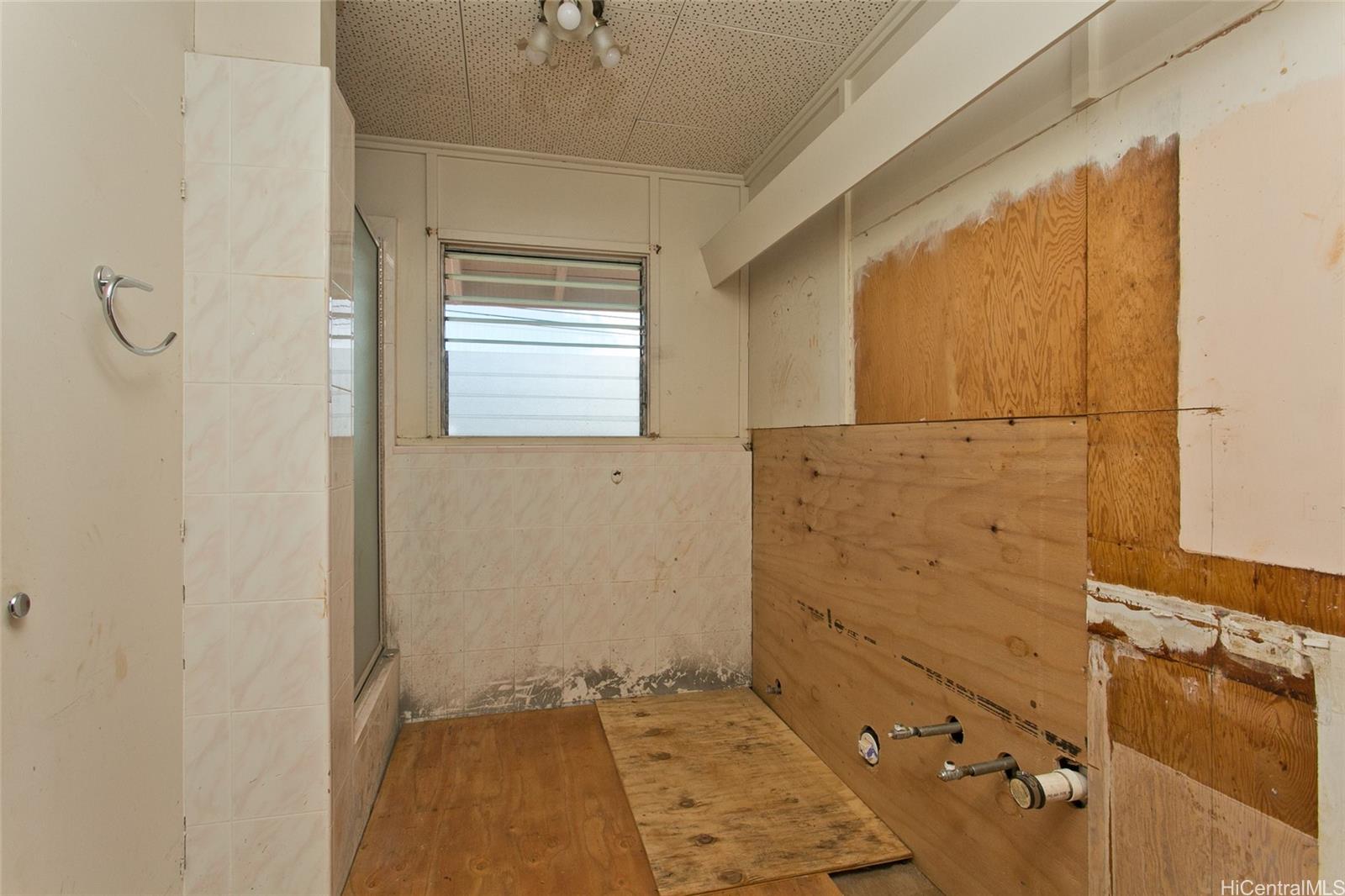 1008  Hoomoana Street Momilani, PearlCity home - photo 10 of 19