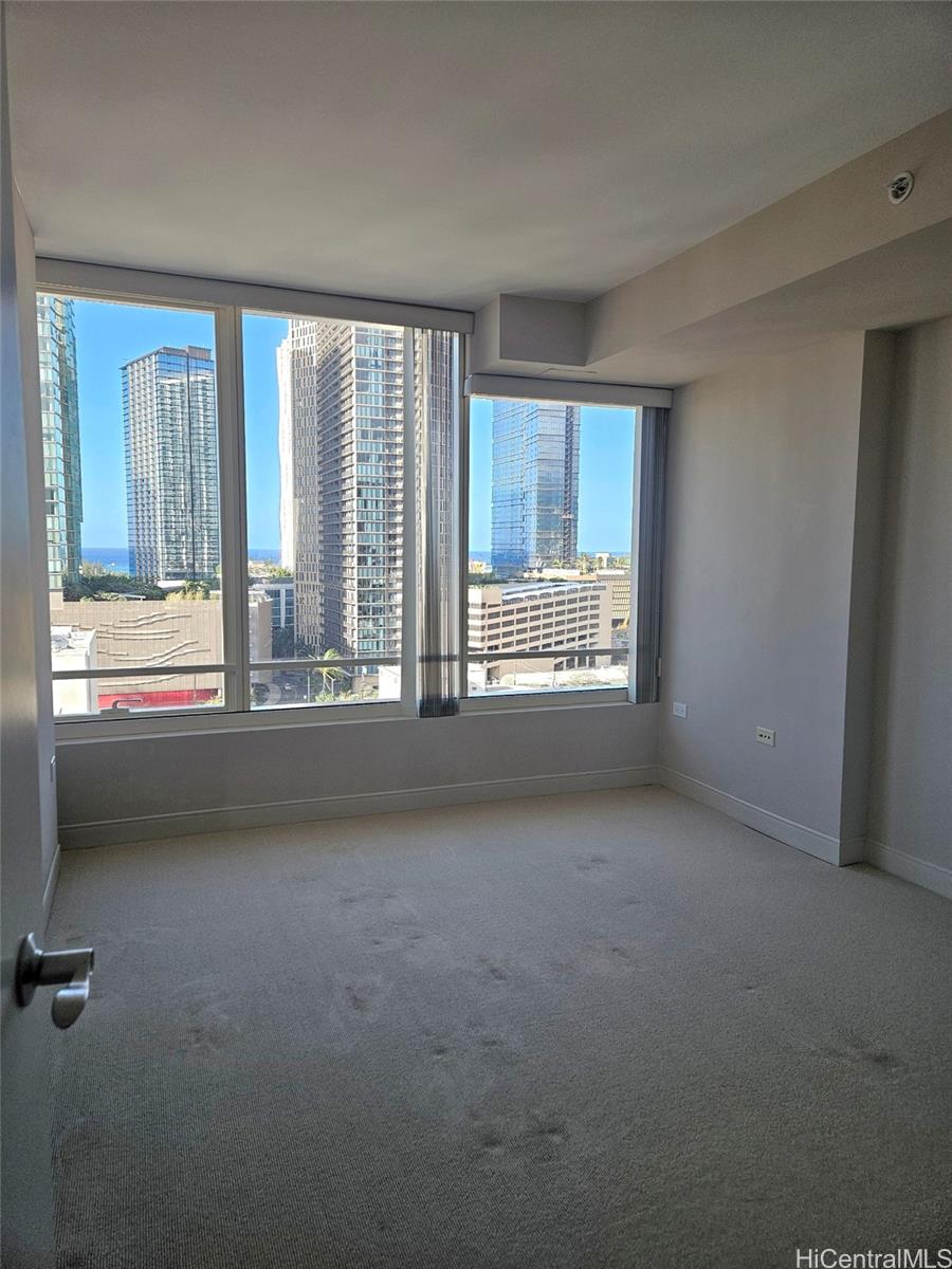 Pacifica Honolulu condo # 1604, Honolulu, Hawaii - photo 5 of 20