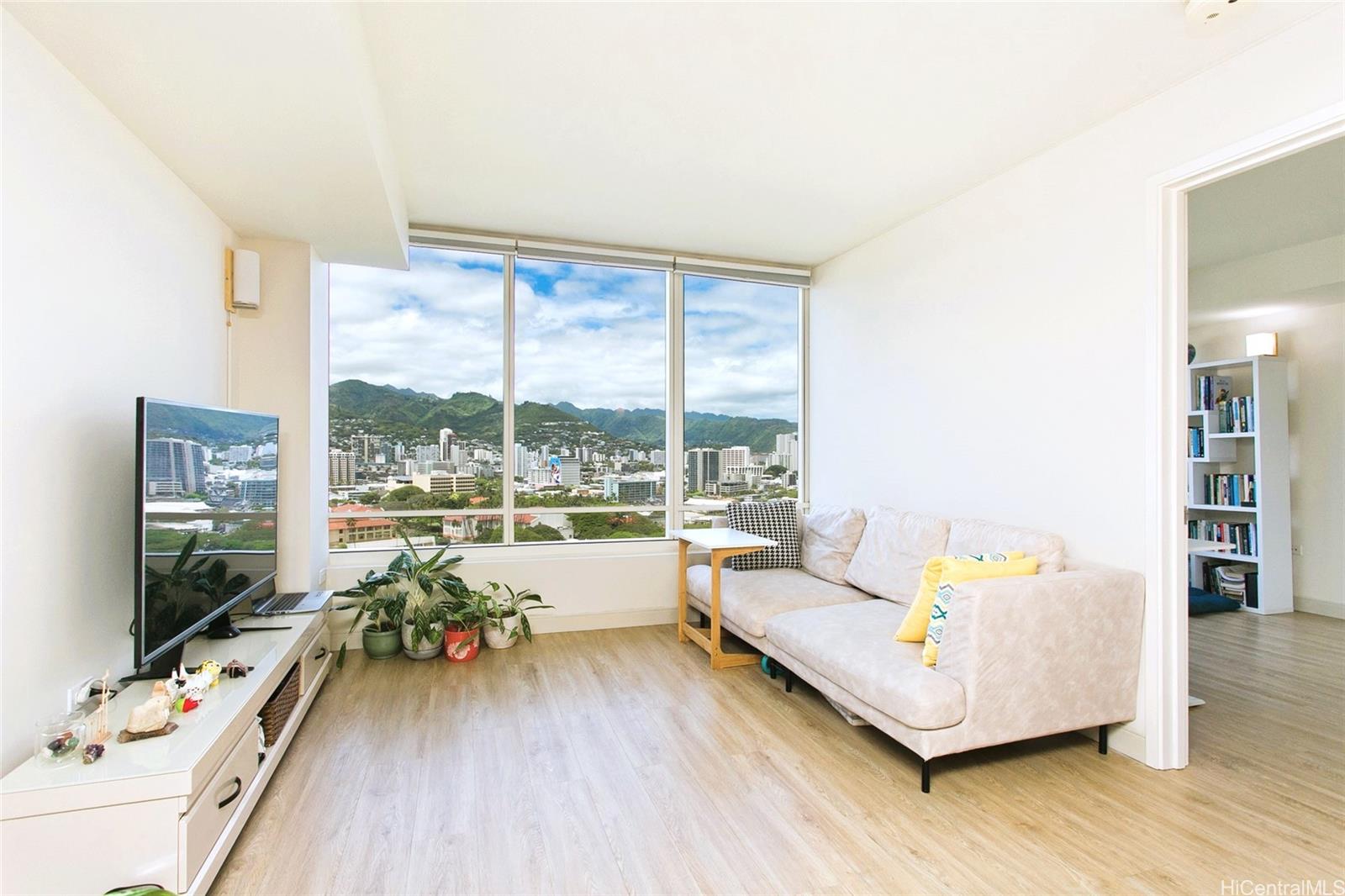 Pacifica Honolulu for sale Kakaako condos Hawaii House