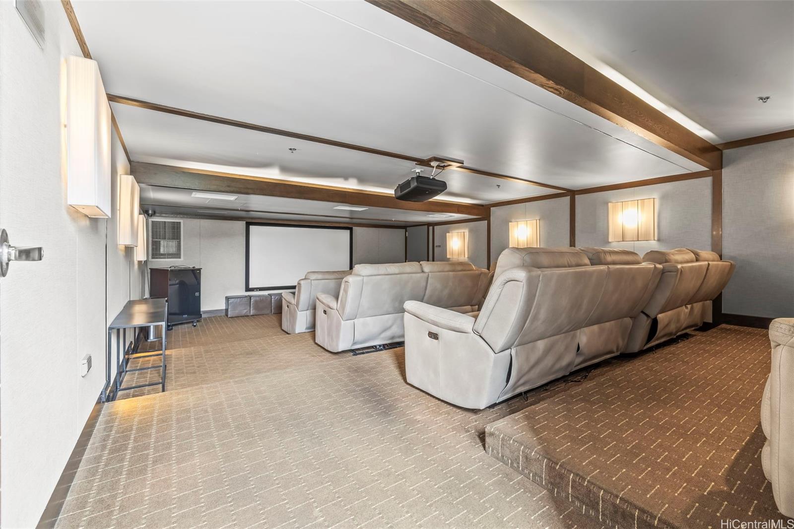 Pacifica Honolulu condo # 2404, Honolulu, Hawaii - photo 11 of 21