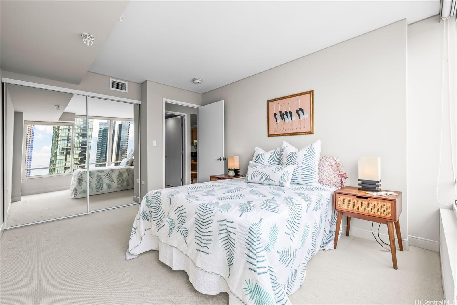 Pacifica Honolulu condo # 2404, Honolulu, Hawaii - photo 8 of 21