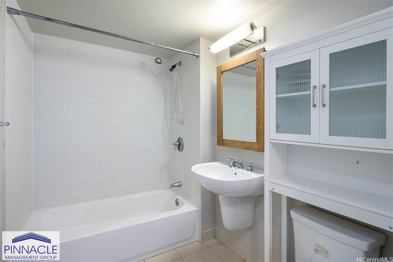 1009 Kapiolani Blvd Honolulu - Rental - photo 11 of 22