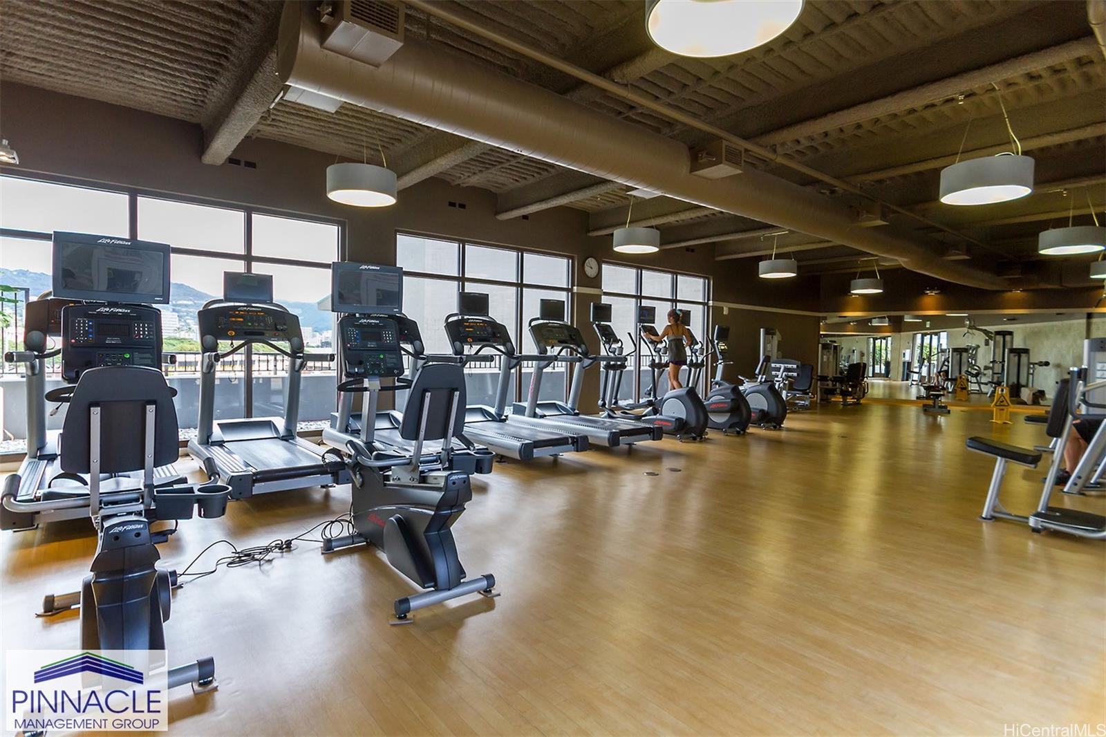 1009 Kapiolani Blvd Honolulu - Rental - photo 20 of 22