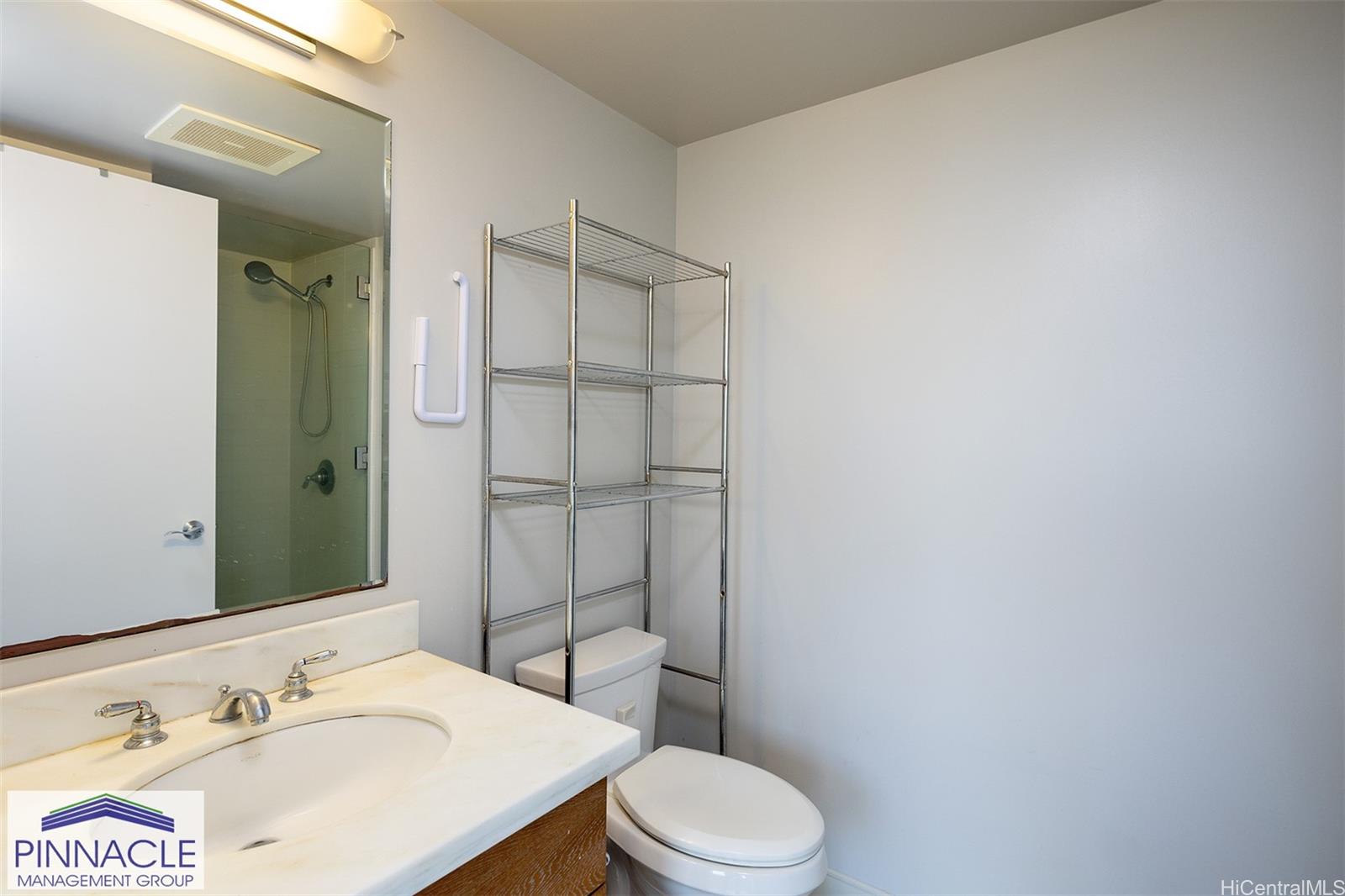 1009 Kapiolani Blvd Honolulu - Rental - photo 9 of 22