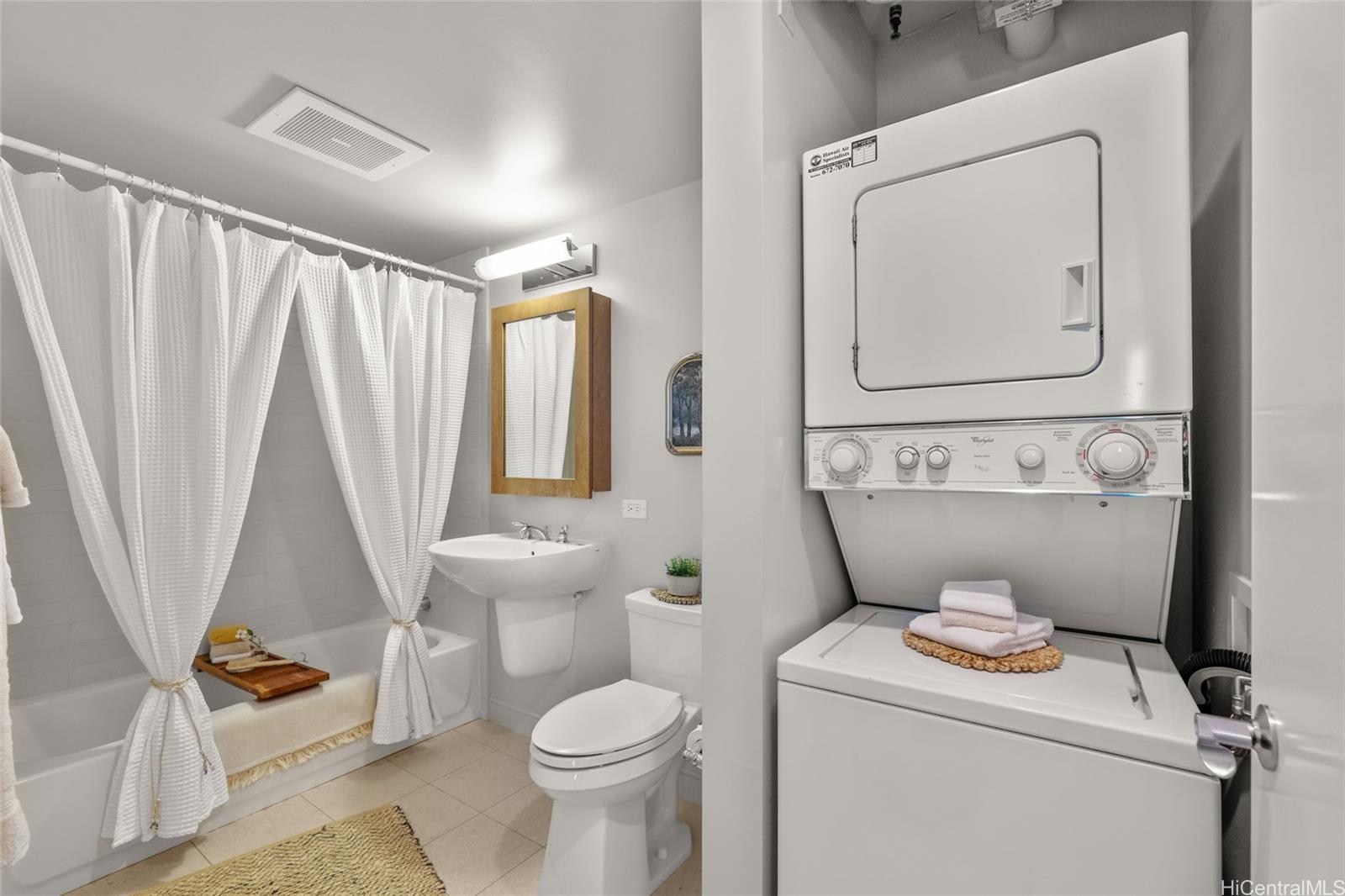 Pacifica Honolulu condo # 3608, Honolulu, Hawaii - photo 12 of 22