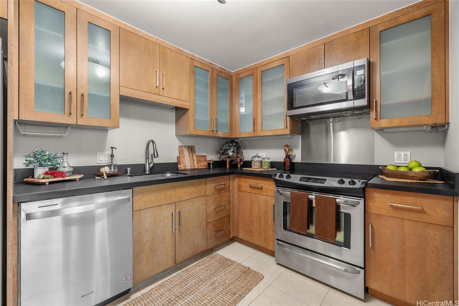 Pacifica Honolulu condo # 3608, Honolulu, Hawaii - photo 4 of 22