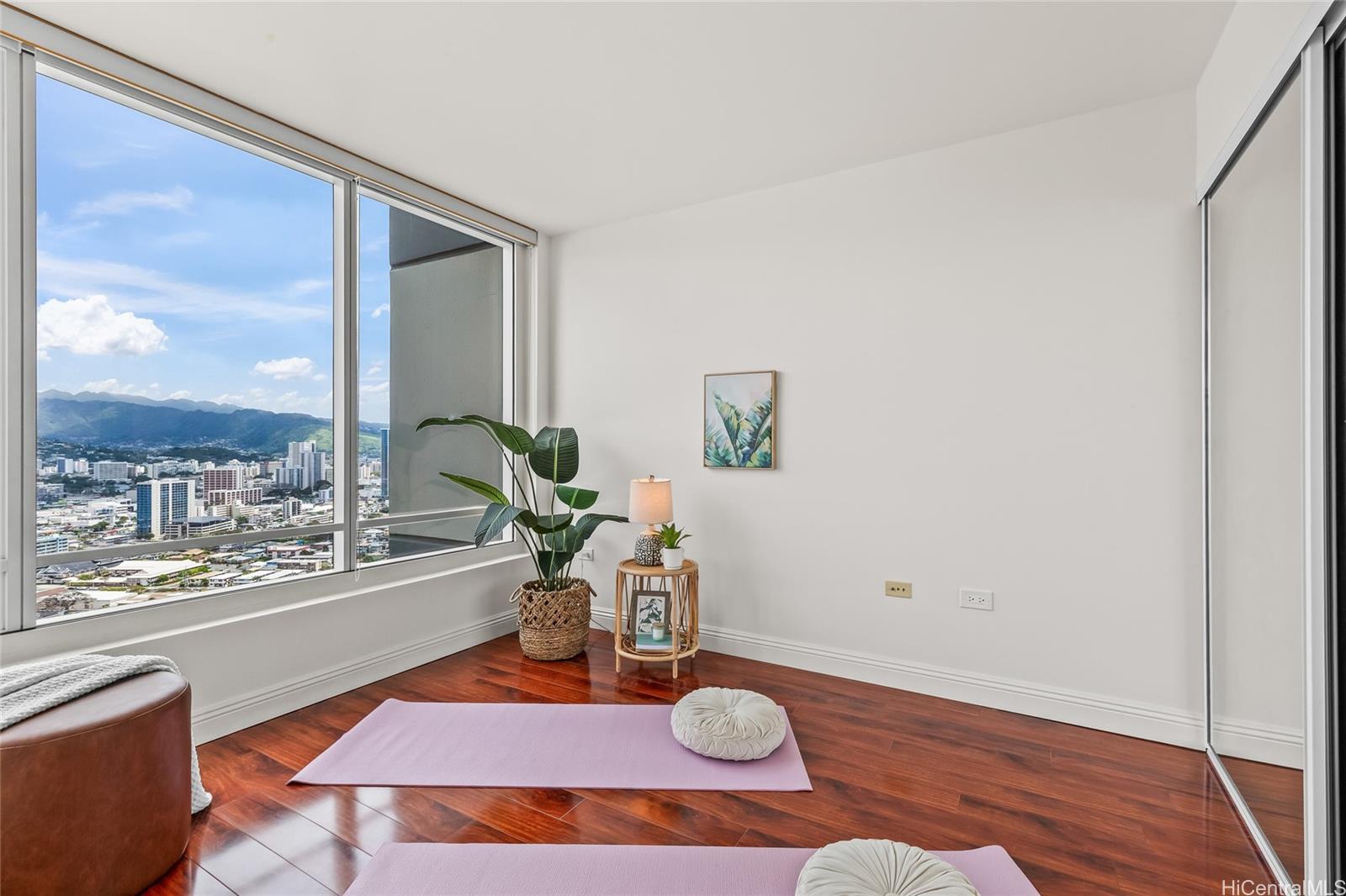 Pacifica Honolulu condo # 3701, Honolulu, Hawaii - photo 16 of 25