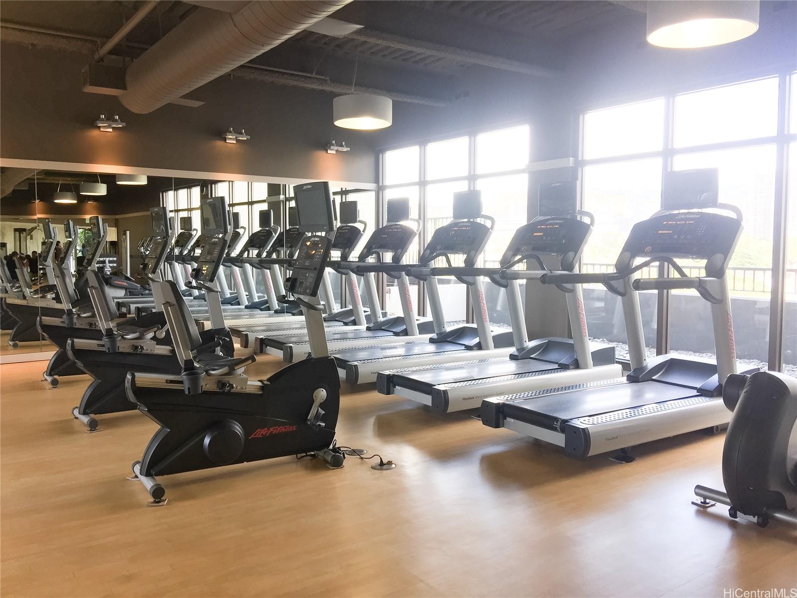 1009 Kapiolani Blvd Honolulu - Rental - photo 12 of 14