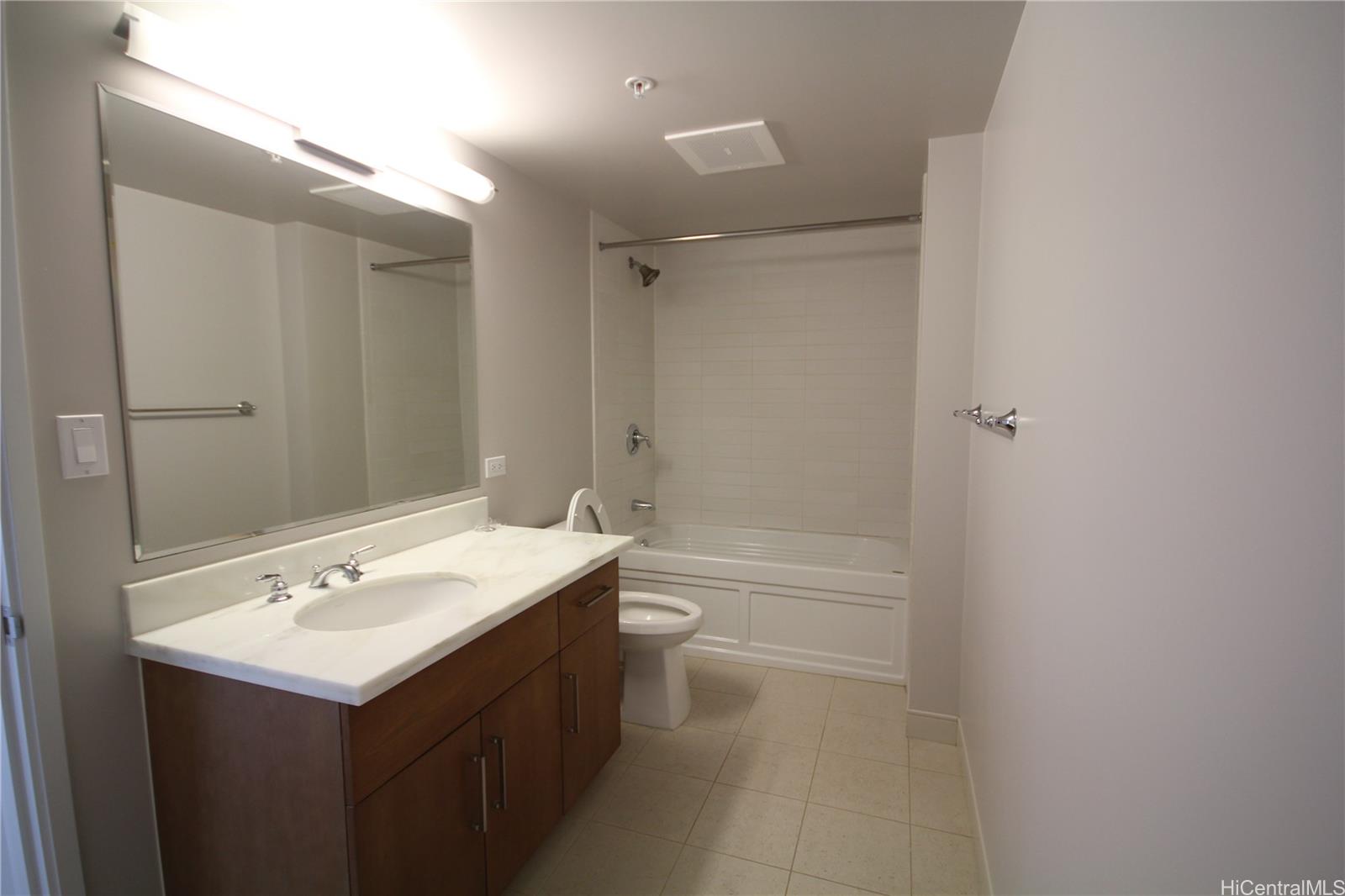 1009 Kapiolani Blvd Honolulu - Rental - photo 8 of 14