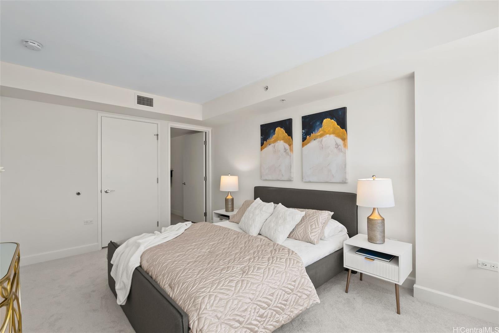 Pacifica Honolulu condo # 3708, Honolulu, Hawaii - photo 11 of 25