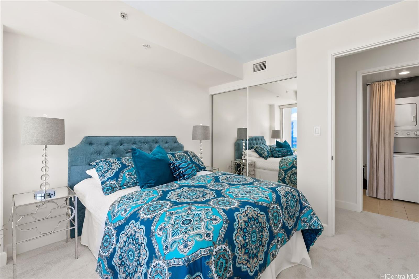 Pacifica Honolulu condo # 3708, Honolulu, Hawaii - photo 15 of 25