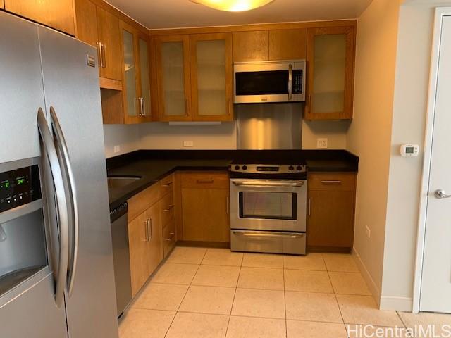 1009 Kapiolani Blvd Honolulu - Rental - photo 2 of 5