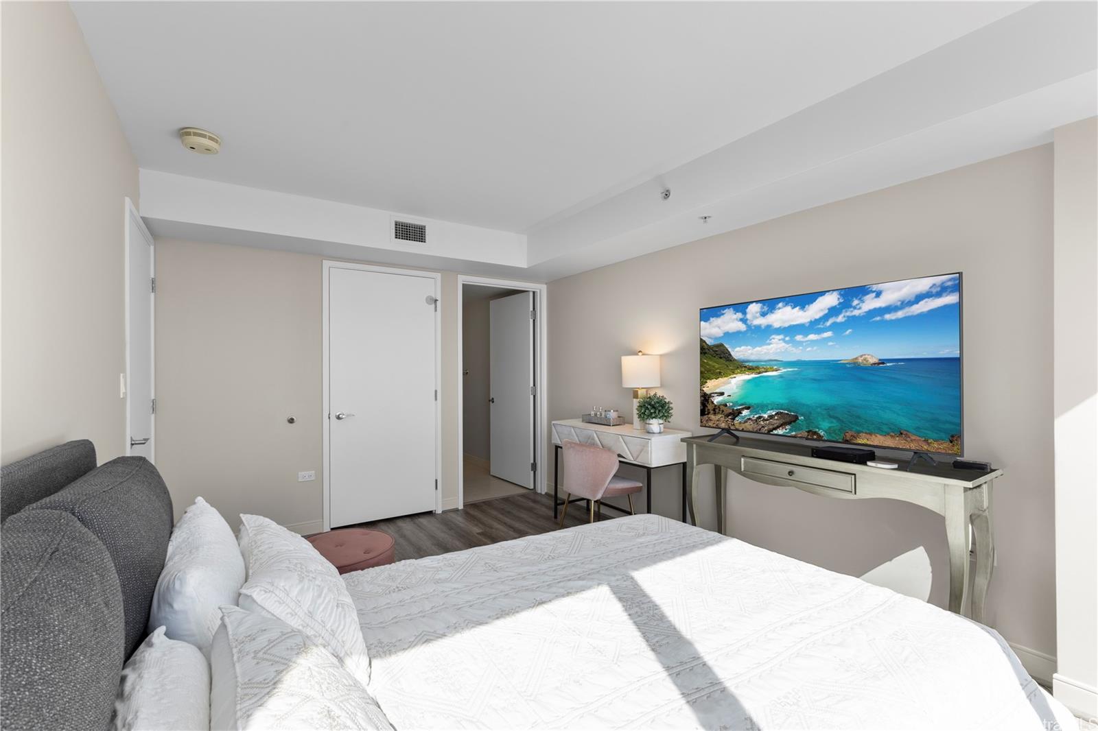 Pacifica Honolulu condo # 4008, Honolulu, Hawaii - photo 12 of 25