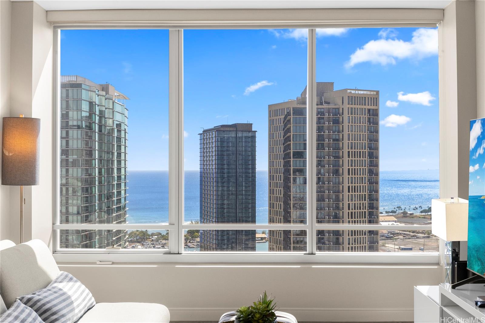 Pacifica Honolulu condo # 4008, Honolulu, Hawaii - photo 4 of 25