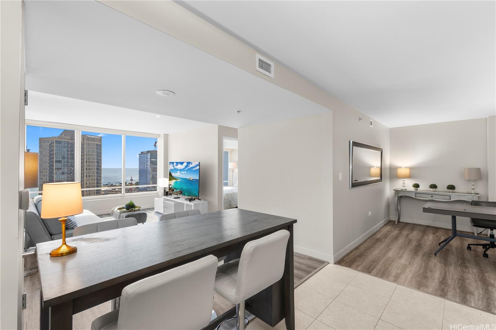 Pacifica Honolulu condo # 4008, Honolulu, Hawaii - photo 5 of 25