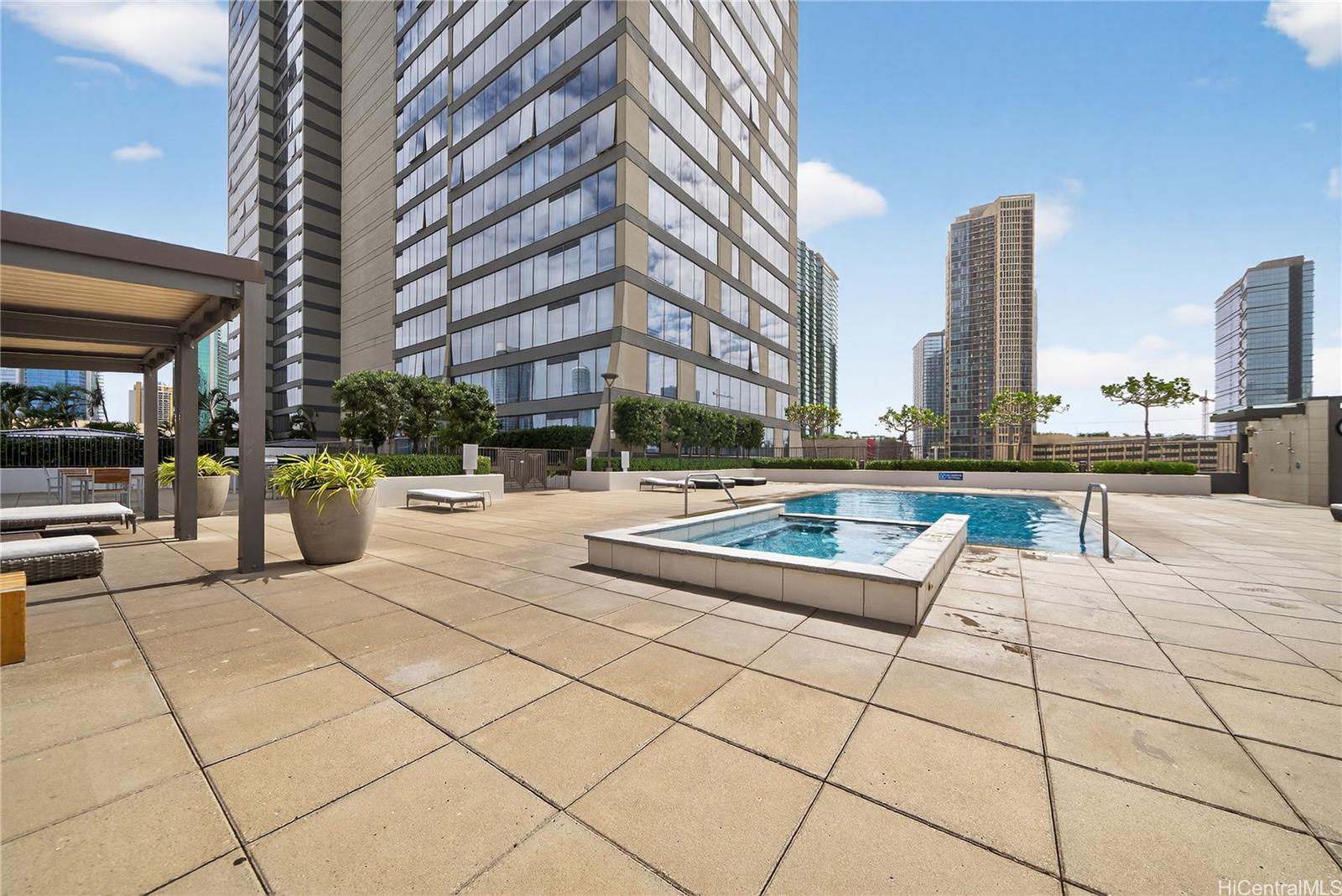 Pacifica Honolulu condo # 4211, Honolulu, Hawaii - photo 20 of 24