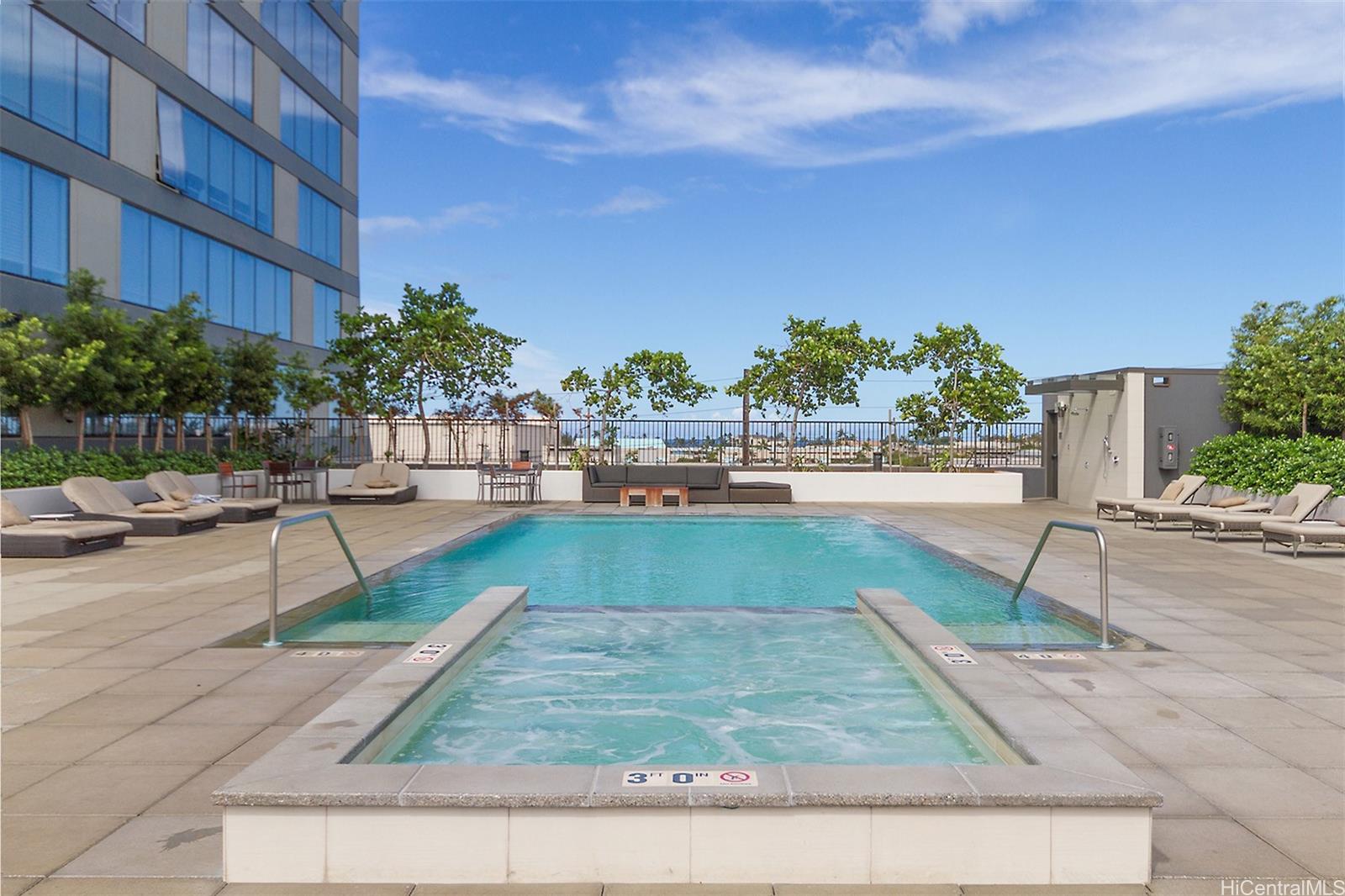 1009 Kapiolani Blvd Honolulu - Rental - photo 13 of 19