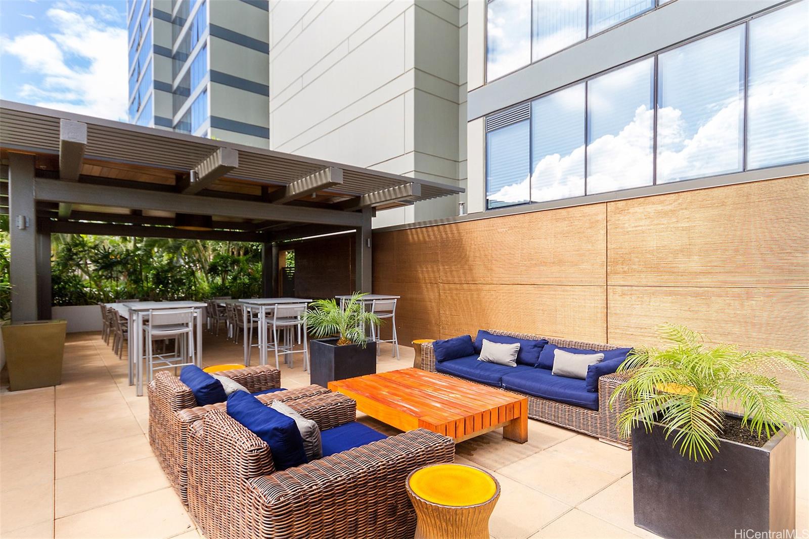 1009 Kapiolani Blvd Honolulu - Rental - photo 14 of 19